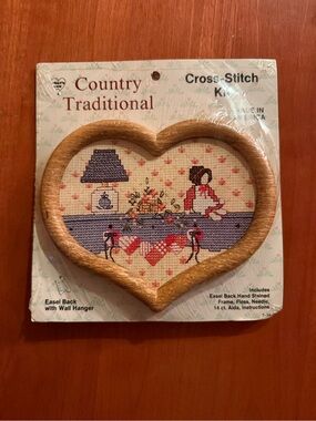 Country Traditional Heart-Shaped Cross-Stitch Kit - Red, Purple, Blue